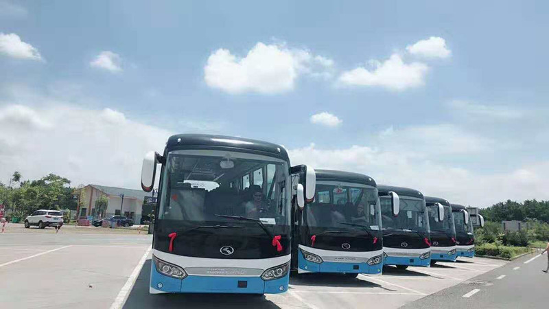 大巴車價格表