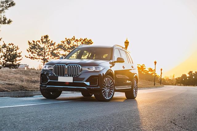 成都租車：租輛車一天多少錢？